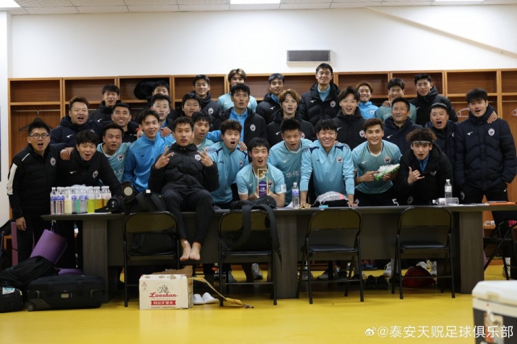  苑維瑋帶隊(duì)首秀告捷，泰安天貺足協(xié)杯5-1大勝青島五月的風(fēng)