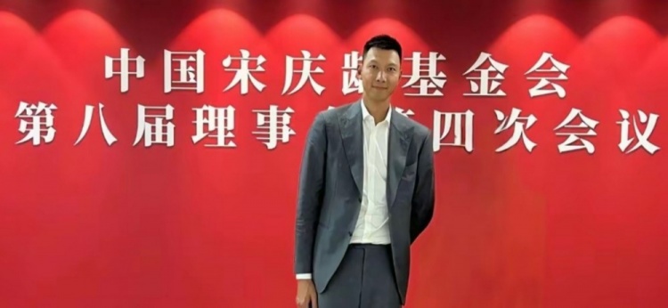  時(shí)隔5個(gè)月首次公開露面！大河報(bào)：易建聯(lián)關(guān)聯(lián)公司成被執(zhí)行人