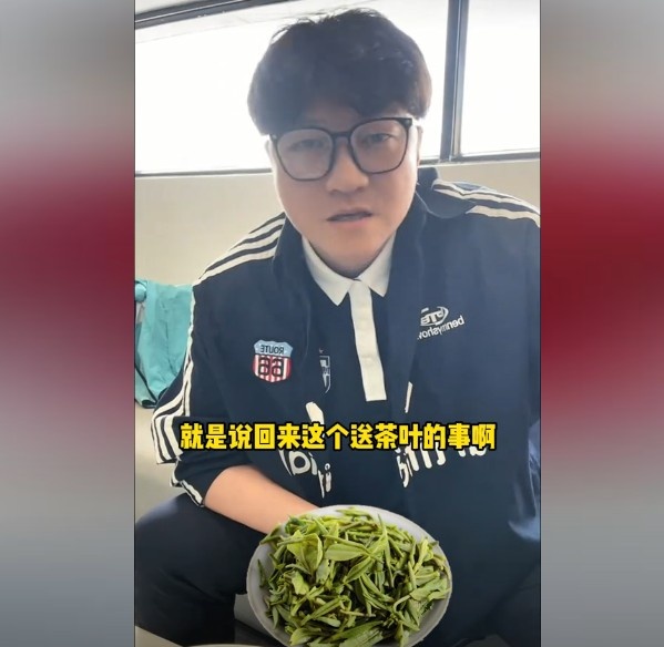  趙鵬：不太清楚賈秀全要球員買茶葉的段子，但這在現(xiàn)實(shí)中也正常