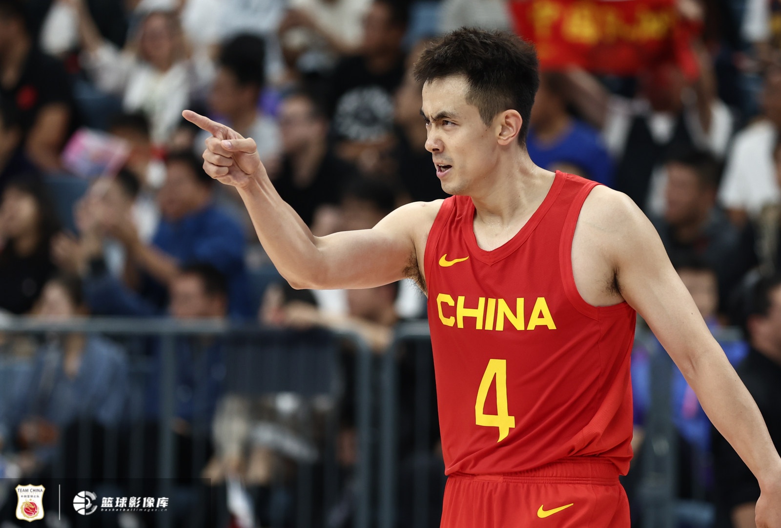  攻防俱佳！趙繼偉半場拿到6分1板4助2斷 正負值+14